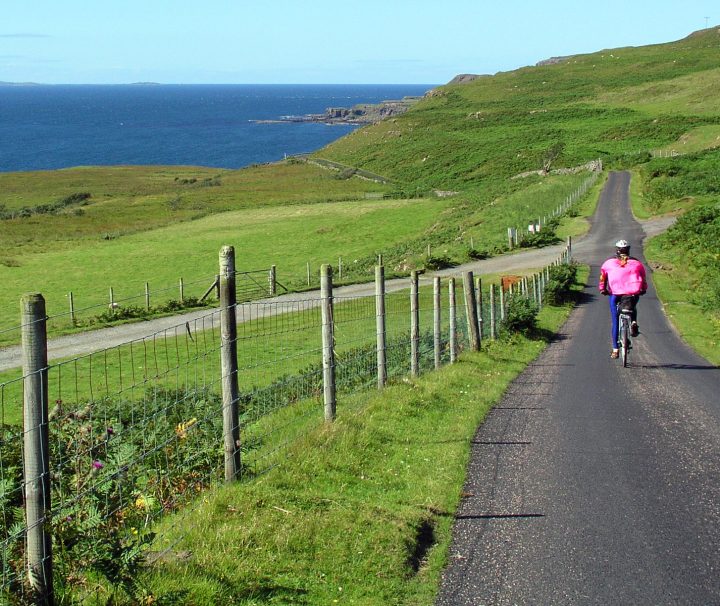 Travel by bike with Freewheeling Adventures on our Scotland West Coast Bike along quiet, single-track roads with varying terrain along the glens, lochs, rivers, seashores, and across wide open moors of western Scotland.