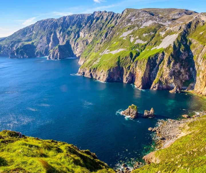 This image shows the Slieve League cliffs located in County Donegal, Ireland